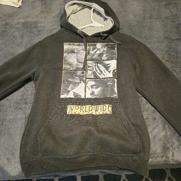 Worldwide Biggie Threads Tupac Hoodie - Picture 2 of 4